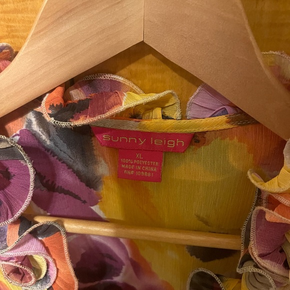 Sunny Leigh Multicolor Ruffled Blouse - Picture 2 of 4